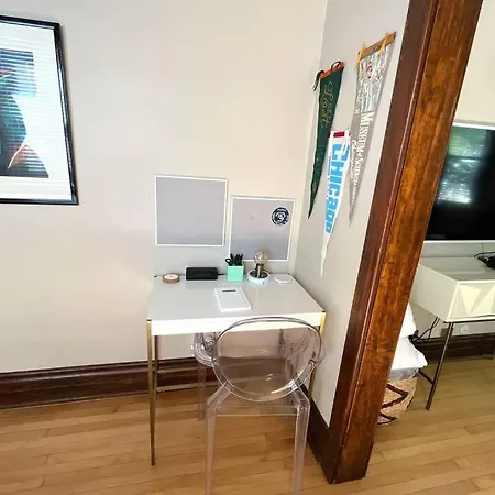 Irving Park/Avondale Updated Vintage Top Unit 2-Flat Chicago Extérieur photo