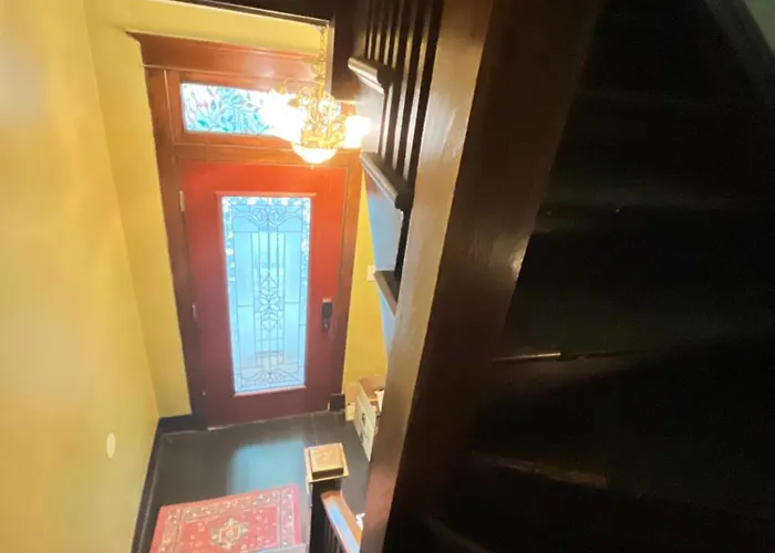 Irving Park/Avondale Updated Vintage Top Unit 2-Flat